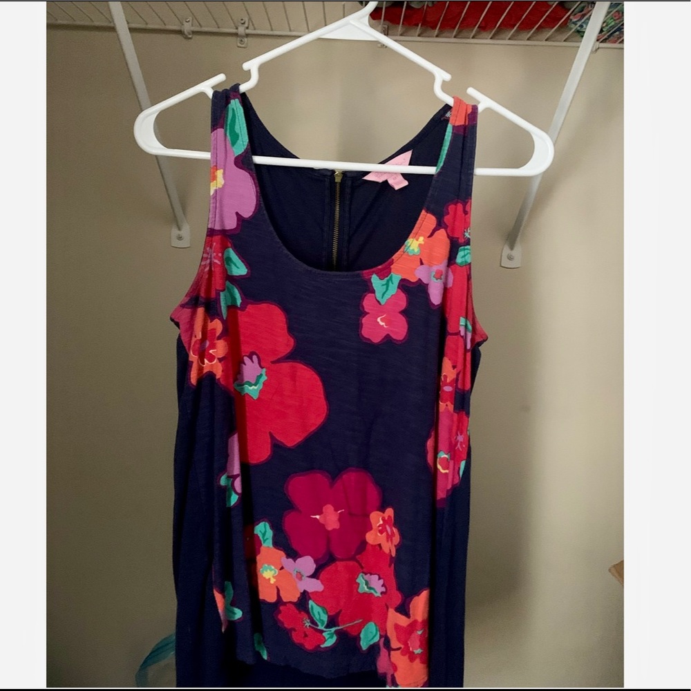 Lilly pulitzer top. Size Medium